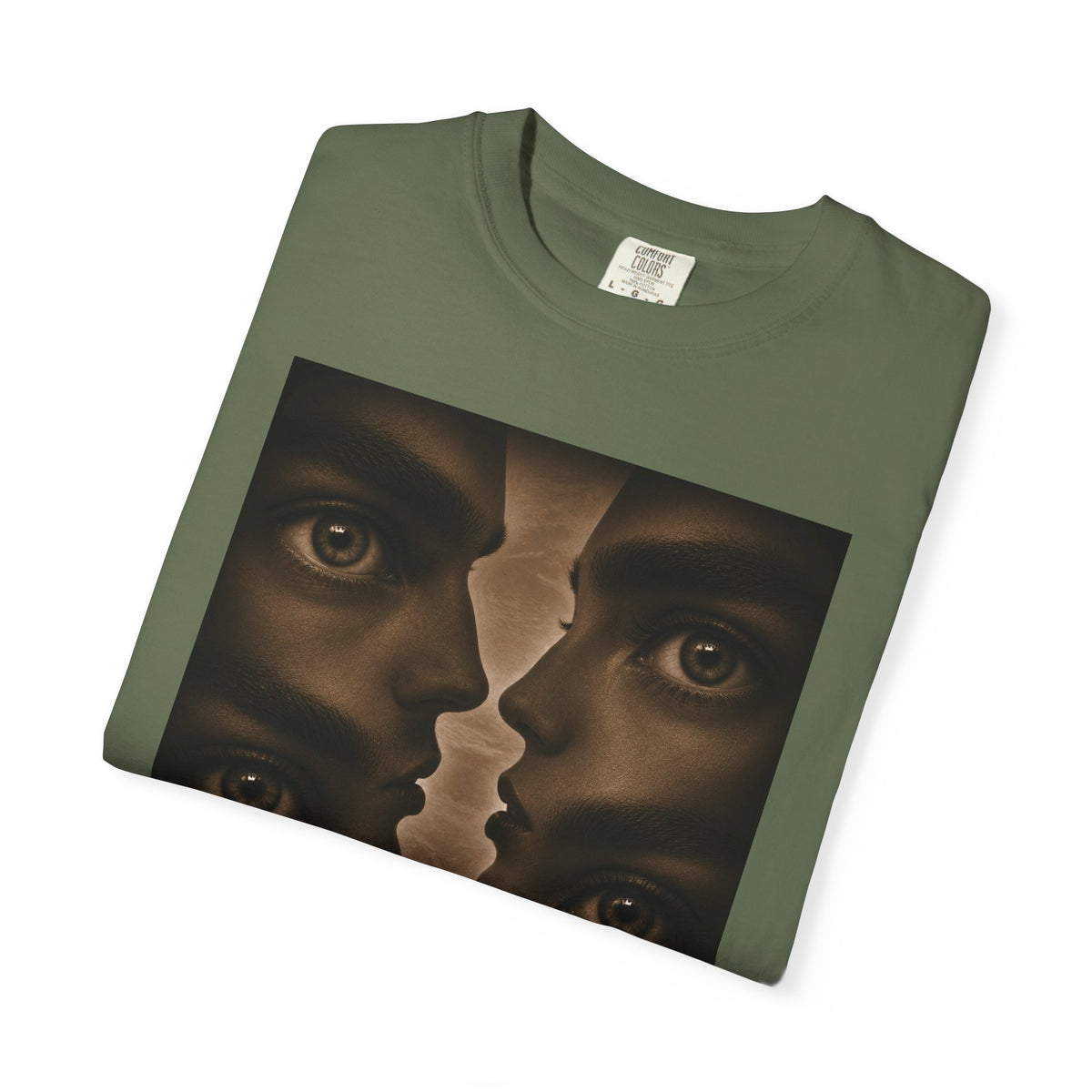 Dreamscape Faces Graphic T-Shirt